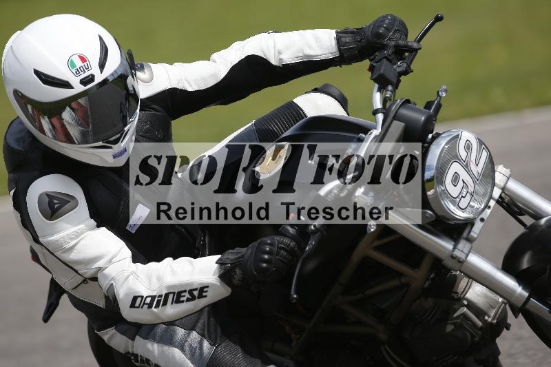 /Archiv-2024/29 12.06.2024 MOTO.CH Track Day ADR/Gruppe blau/92